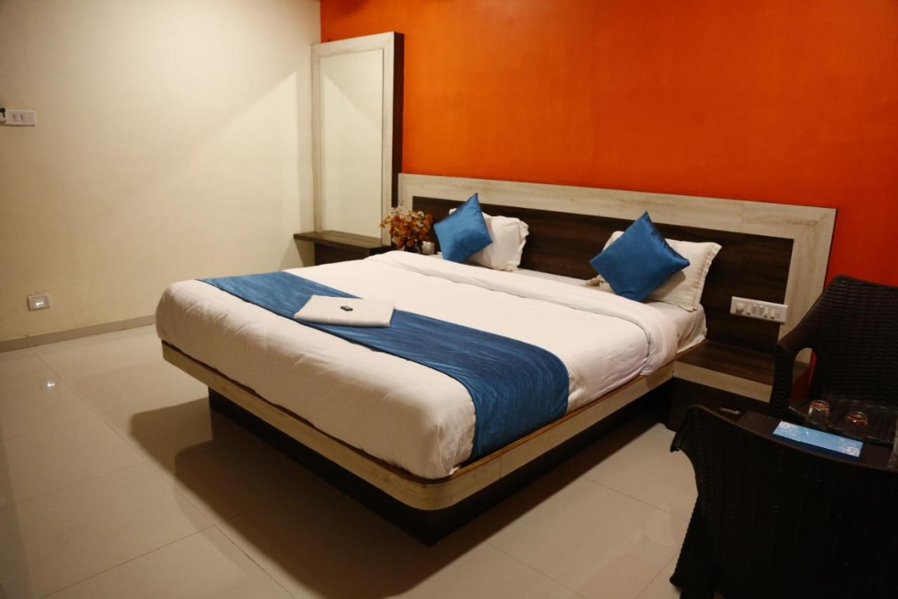 Hotel Shriyan Mahābaleshwar Quarto foto